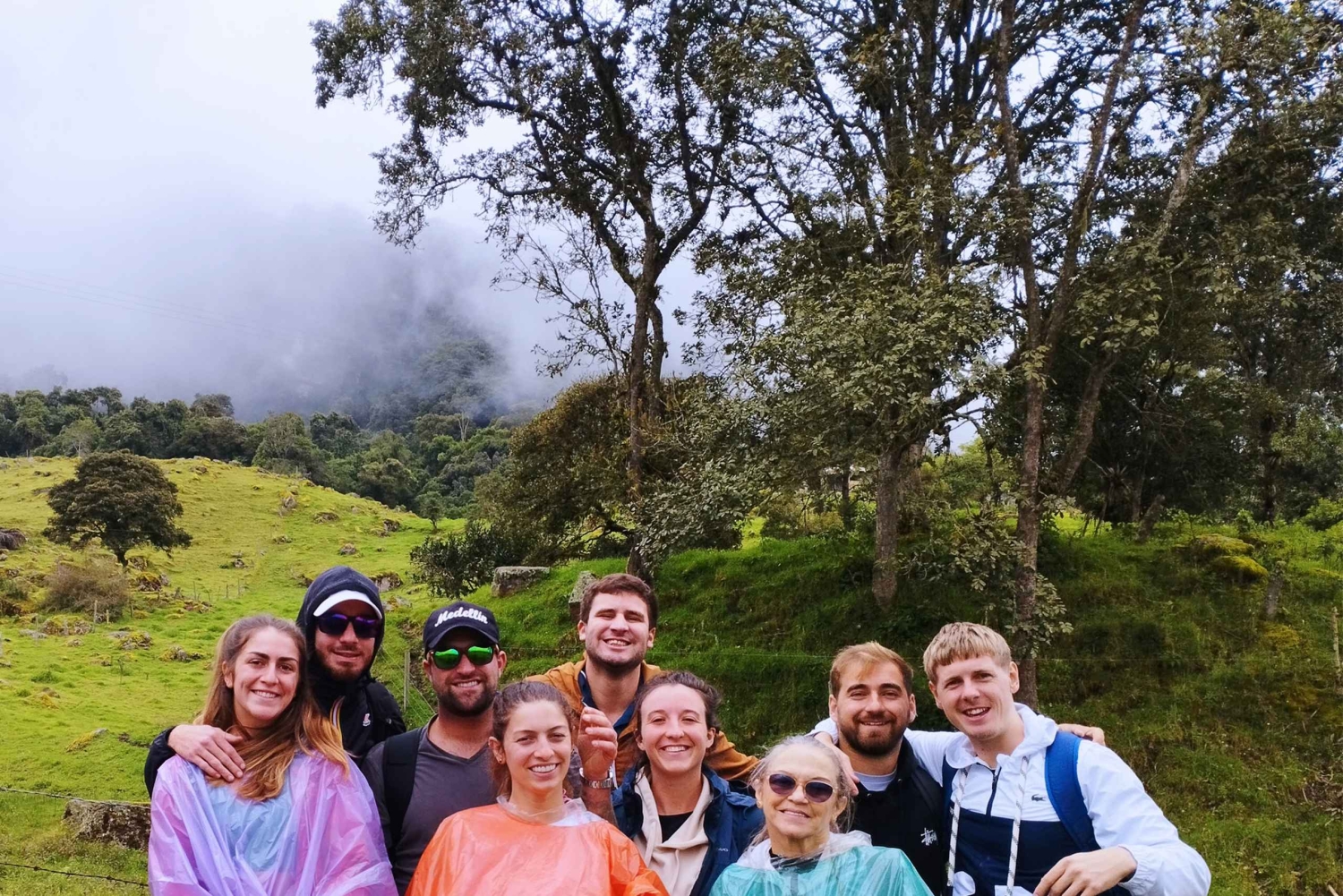 Из Боготы: Поход с гидом к водопаду Ла Чоррера