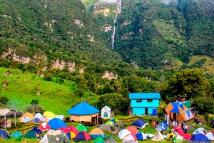 Из Боготы: Поход с гидом к водопаду Ла Чоррера