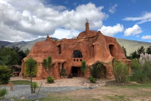 Fra Bogota: Tur til villa de Leyva, Ráquira, Casa Terracota og Pozos Azules