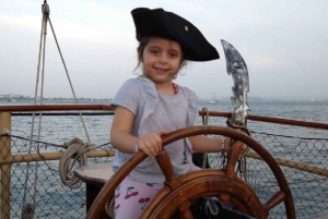 From Cartagena: Island Beach Trip on a Pirate Ship & Lunch