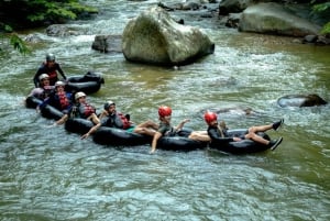 Depuis Guatape : 4 heures de descente en chambre à air sur la rivière Arenal