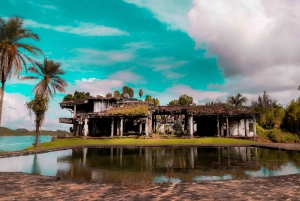 Von Guatape aus: Pablo Escobar Mansion, Paintball und Bootsfahrt