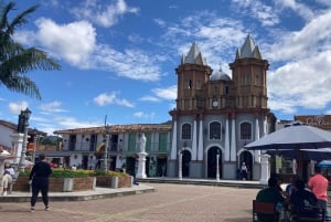 Fra Medellín: 2-dages eventyr i Guatapé og San Rafael