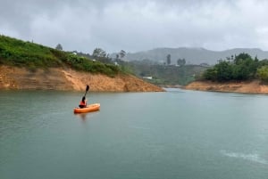 Fra Medellín: 2-dages eventyr i Guatapé og San Rafael