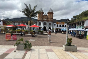 Vanuit Medellín: 2-daags avontuur in Guatapé en San Rafael