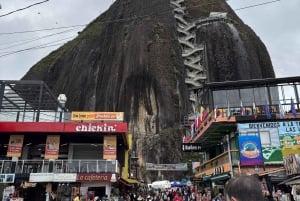 Vanuit Medellín: 2-daags avontuur in Guatapé en San Rafael