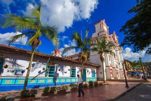 Medellin: Guatapé Tour, Lunch, Cruise, & Piedra del Peñol