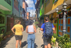 Ab Medellín: Guatape Private Tour, El Peñol, Bootsfahrt