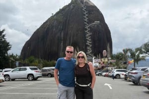 Ab Medellín: Guatape Private Tour, El Peñol, Bootsfahrt