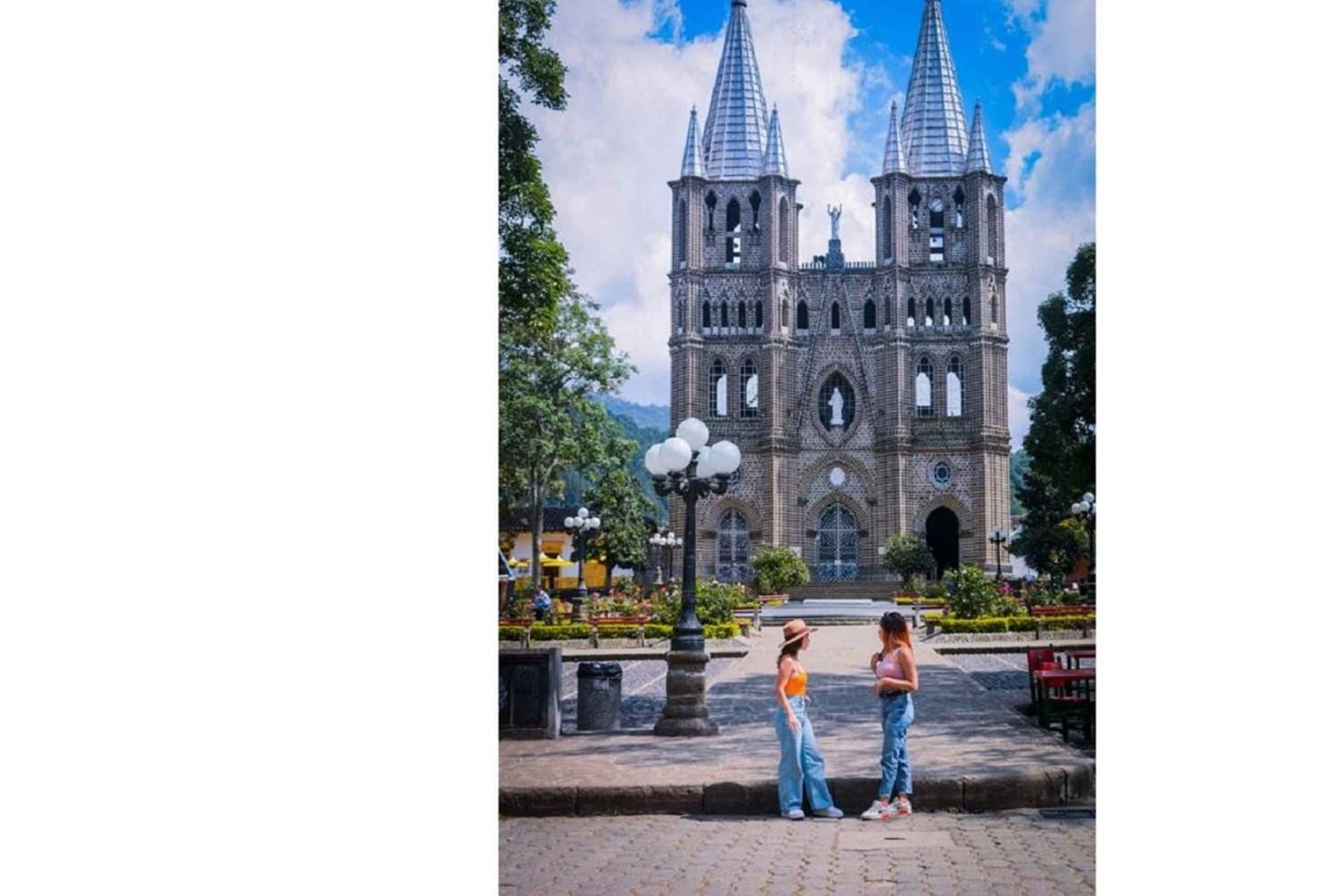 Ab Medellín: Jardín, Andes und Hispania Tagestour