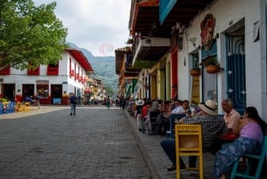 Da Medellín: gita di 1 giorno a Jardín, Andes e Hispania