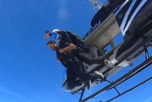 Från Medellin: Spektakulär fallskärmshoppning