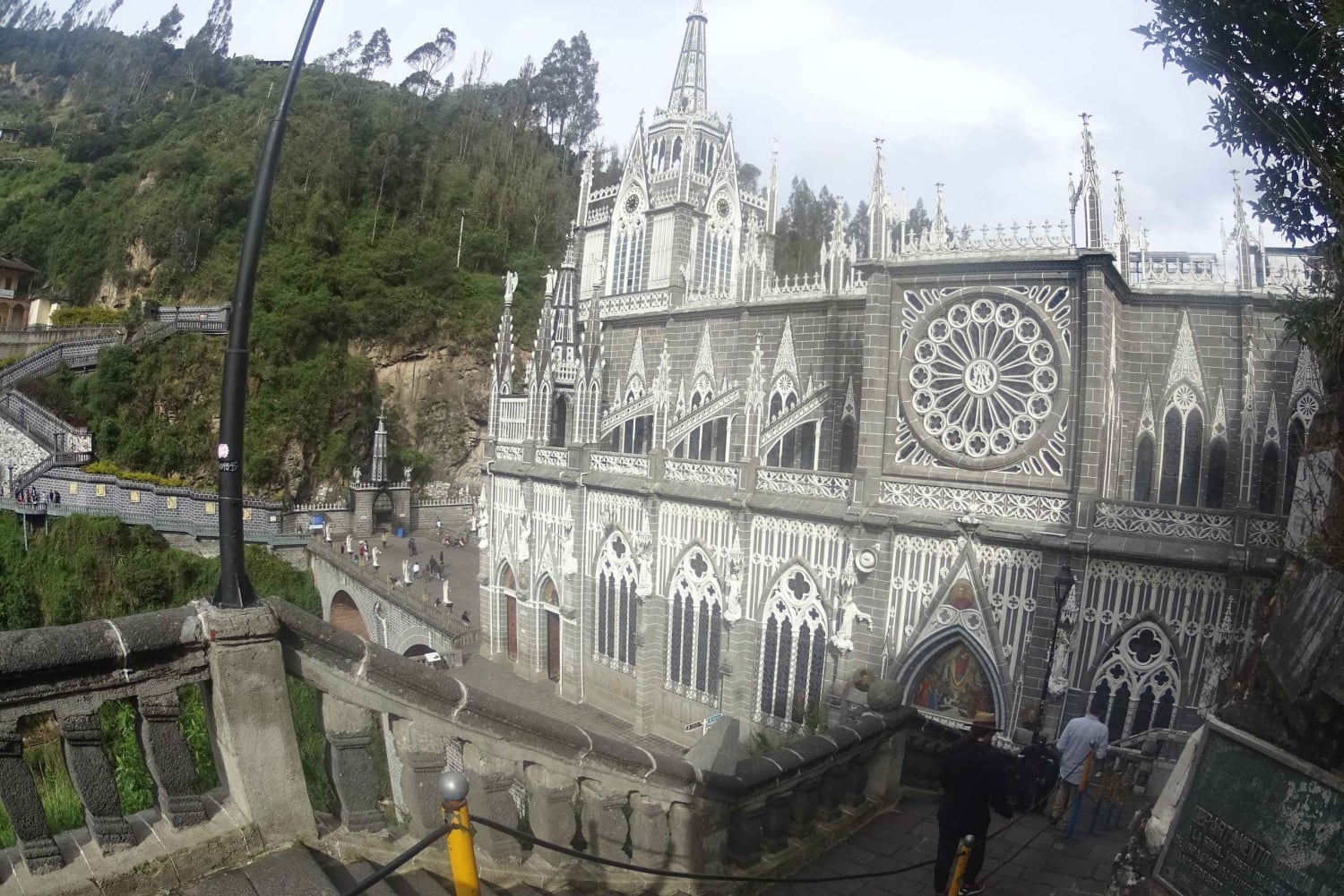 Von Quito aus: Las Lajas Sanctuary Ganztagestour & Hotelabholung