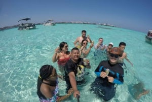 From San Andrés: Full-Day San Andrés Bay Snorkeling Cruise