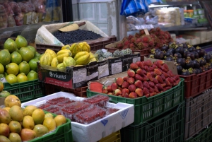 Экскурсия по фруктовому рынку с гастрономом