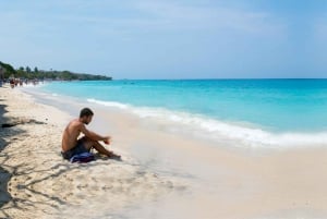 Dia Completo en la Exclusiva Playa Tranquila en Baru con Almuerzo
