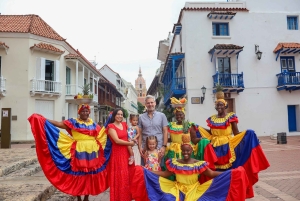 旧市街での美食ツアーとプロによる写真撮影