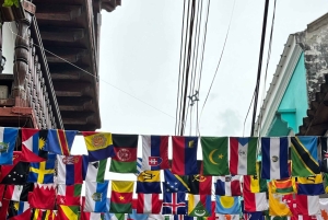 旧市街での美食ツアーとプロによる写真撮影