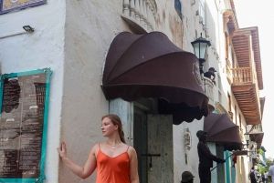 旧市街での美食ツアーとプロによる写真撮影