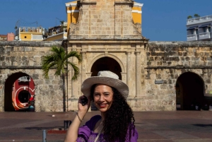 旧市街での美食ツアーとプロによる写真撮影