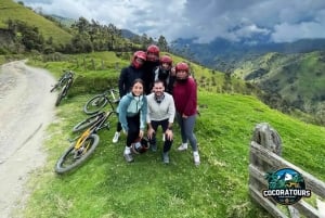 Giant's Route: La Carbonera Bike Tour from Salento