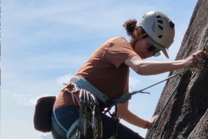 Guatapé: Iconic rock climbing for beginners and experts.
