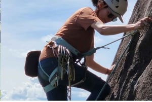 Guatapé: Kultowa wspinaczka skałkowa dla początkujących i ekspertów.