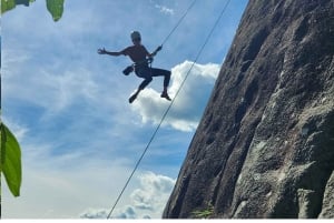 Guatapé: Kultowa wspinaczka skałkowa dla początkujących i ekspertów.