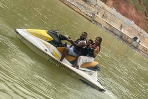 Guatapé: Jetski-Verleih mit Blick auf die Piedra del Peñol