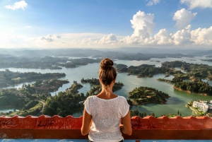 From Medellin: Guatape El Peñol with Boat, Breakfast & Lunch