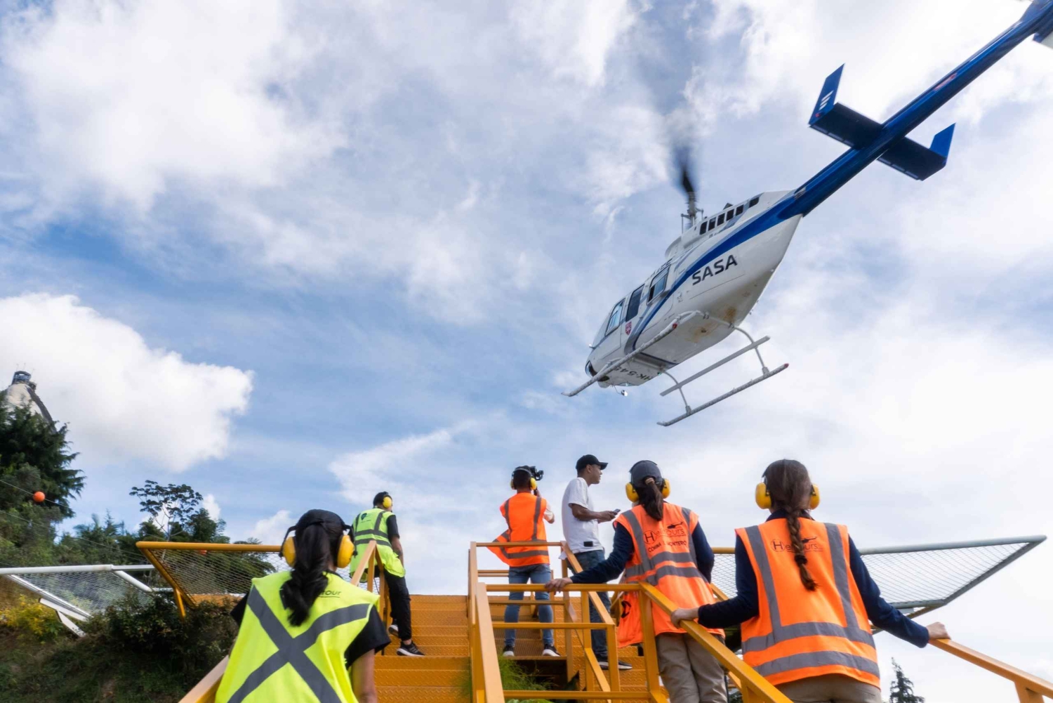 Guatapé: Panoramaflug mit dem Helikopter über den Stausee (6 Minuten)