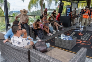 Guatapé: Panoramaflug mit dem Helikopter über den Stausee (6 Minuten)