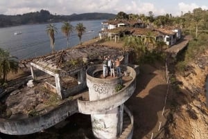 Guatapé Tour per Chiva + Bezoek aan de Hacienda van Pablo Escobar