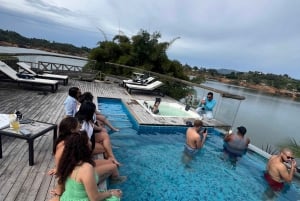 Guatapé: Excursión con paseo en barco, isla privada y El Peñól