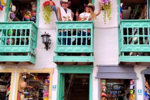 Guatape Tour with Luxury Boat Ride, Meals & Llamas farm