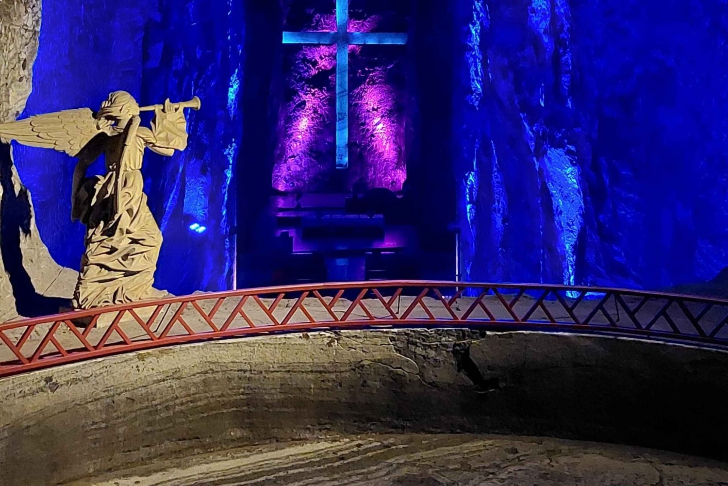 Lagoa Guatavita + Casa Loca + Pueblo + Catedral de Sal