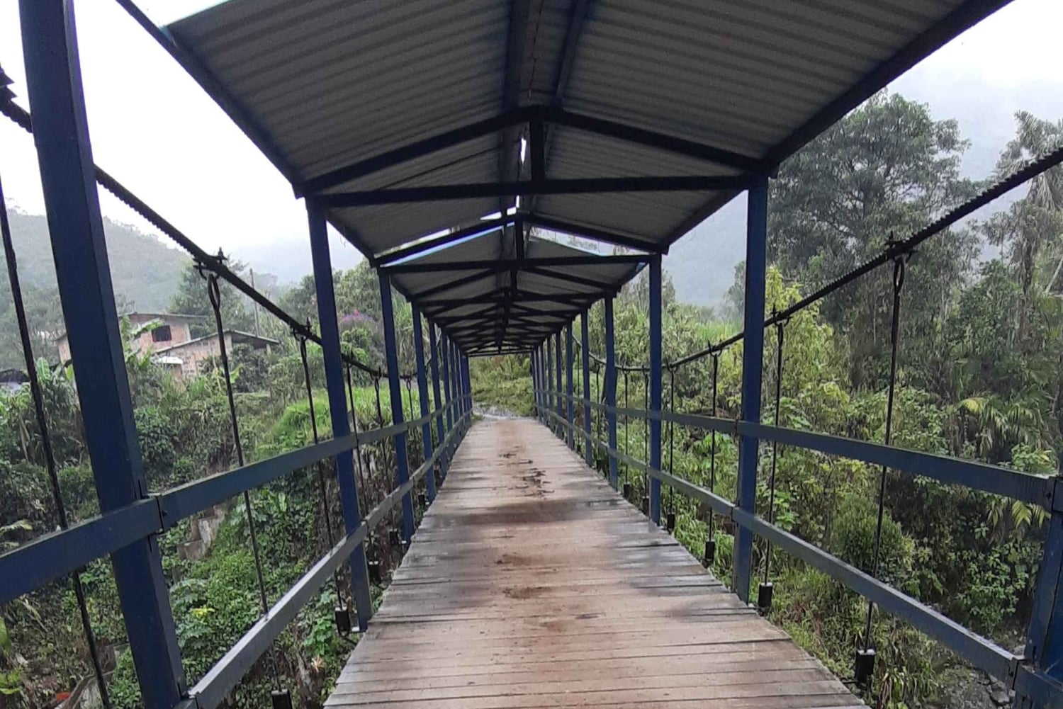 Opastettu kävelyretki Quinchanaan, värikkääseen esi-isien kylään