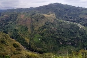 Opastettu kävelyretki Quinchanaan, värikkääseen esi-isien kylään