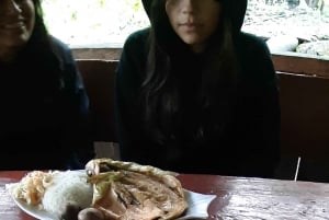 Opastettu kävelyretki Quinchanaan, värikkääseen esi-isien kylään