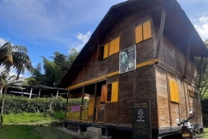 Opastettu kävelyretki Quinchanaan, värikkääseen esi-isien kylään