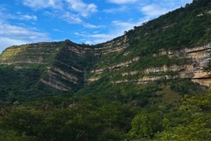 Wandelen langs Camino Real: Barichara-Cabrera, watervallen en Rio Suarez Canyon