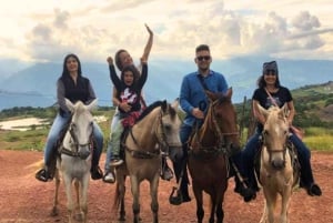 Reiten in Barichara: Eine Reise zu Pferd durch historische Orte