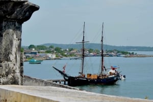 Island Beach Trip Äventyr på piratskepp med lunch och dryck