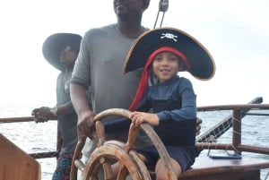 Island Beach Trip Äventyr på piratskepp med lunch och dryck