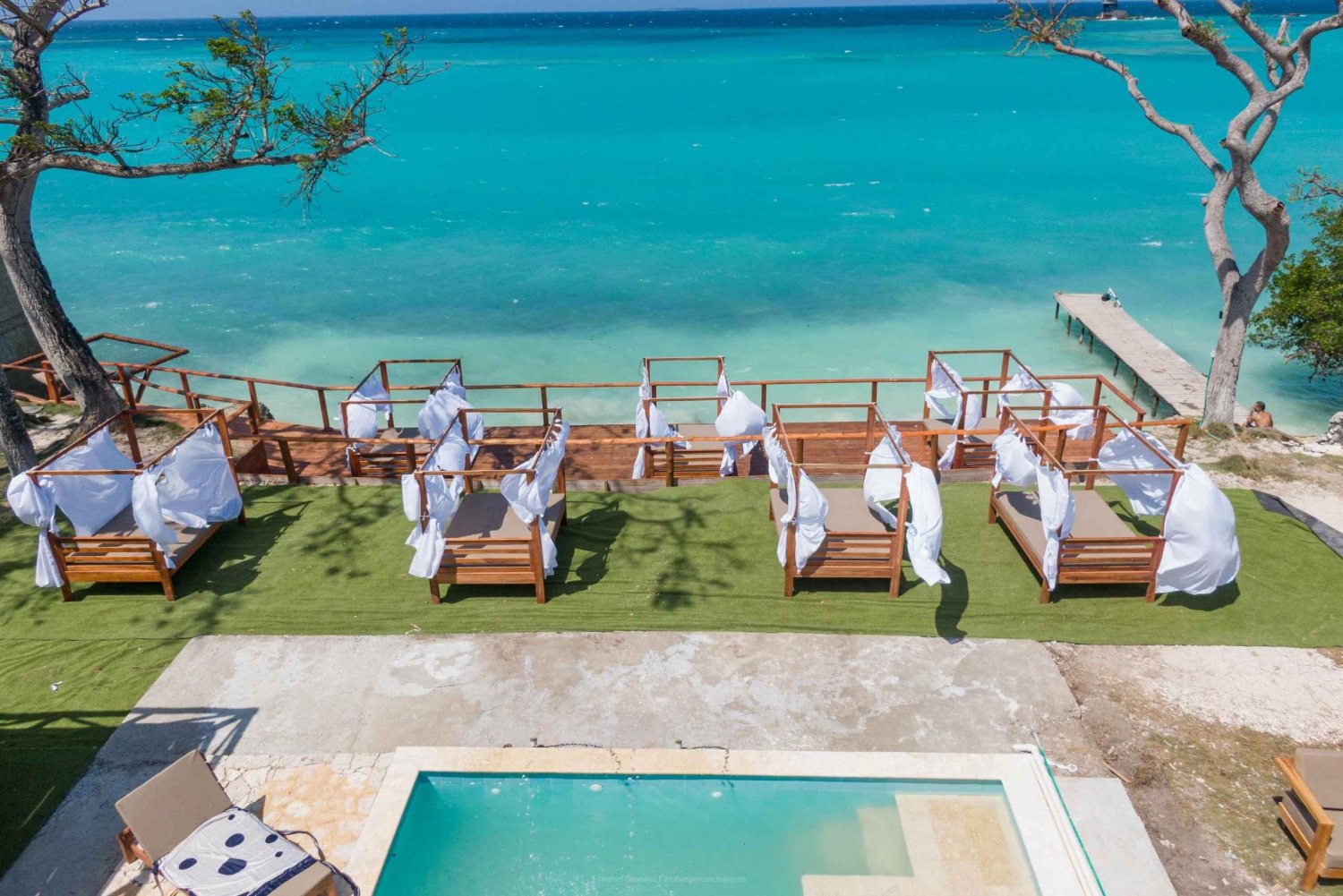 Cartagena: Isole del Rosario Daypass Ibbiza Island Beach Club