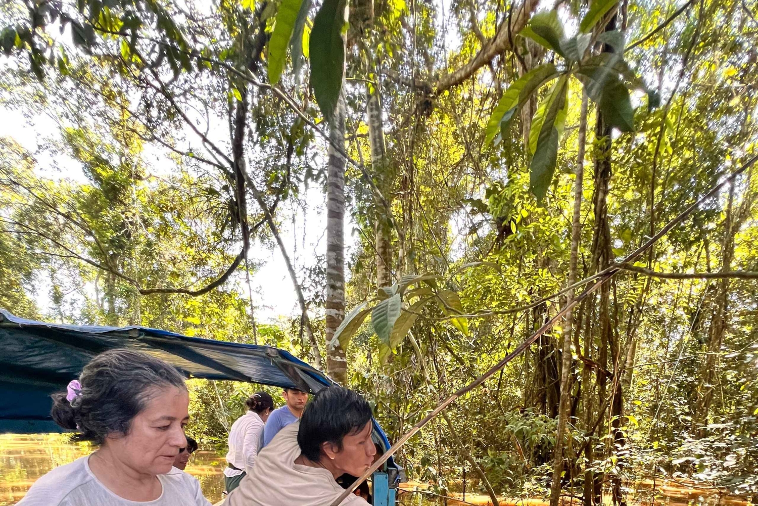 レティシア：2日間1泊のジャングルと川サファリ、カサ・フロタンテ宿泊