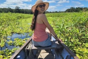 Leticia: Amazonas-Kanutour mit Badeerlebnis