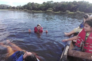 Leticia: tour in canoa sull'Amazzonia con bagno