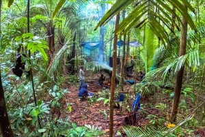 レティシア：ティクナ族の先住民と行くアマゾンジャングルサバイバルツアー