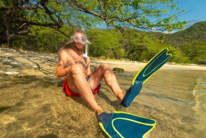 Magdalena: Tayrona Park Cruise with Snorkeling & Beaches